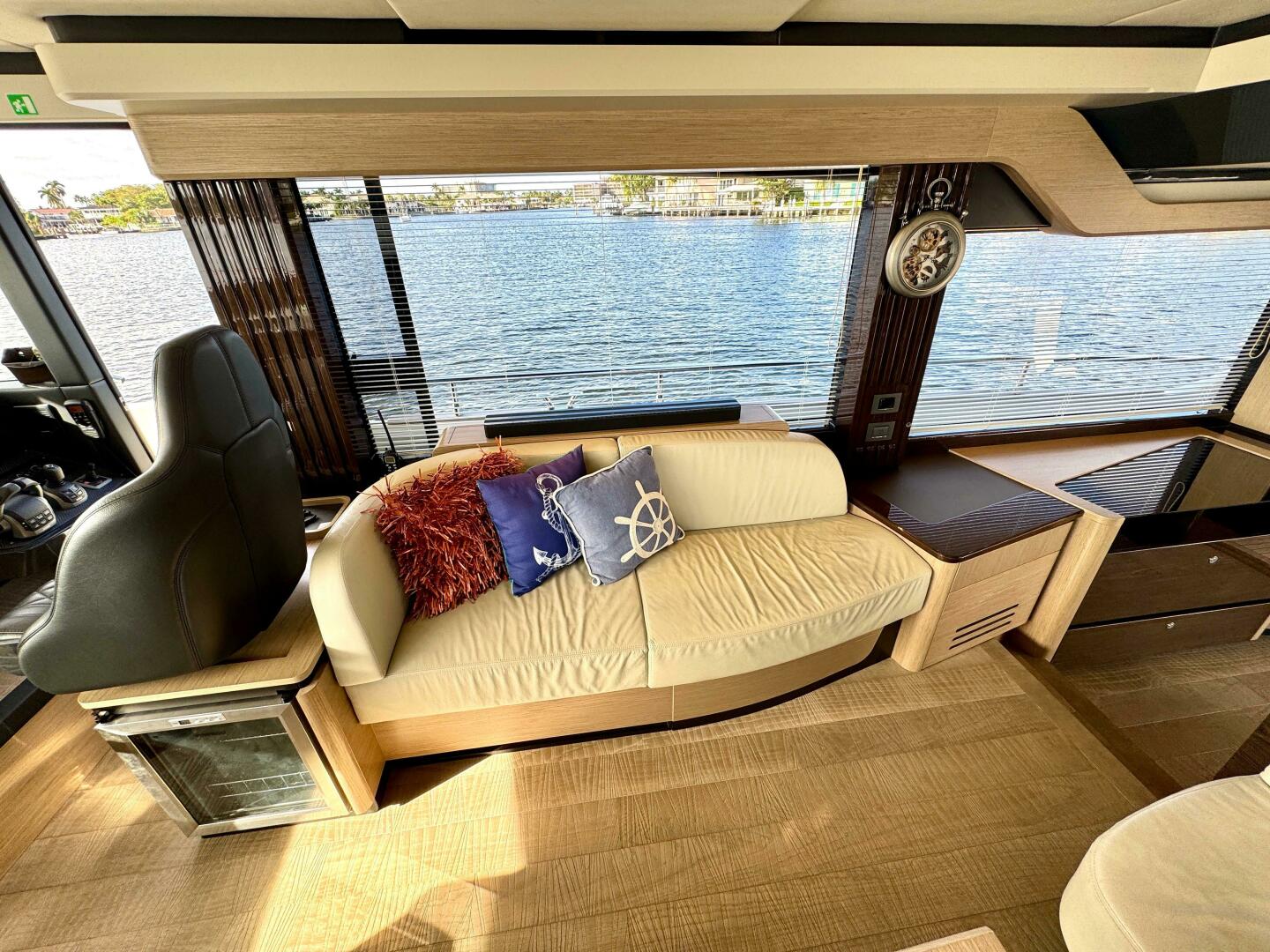 Slide: The Image of Absolute 52 Navetta 2021 - 5077905
