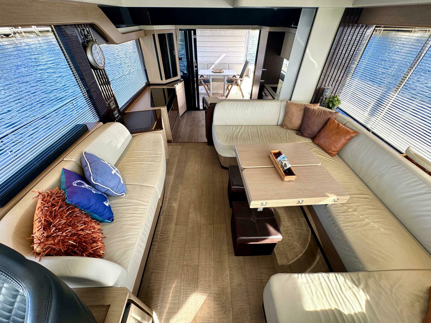 Slide: The Image of Absolute 52 Navetta 2021 - 5077910