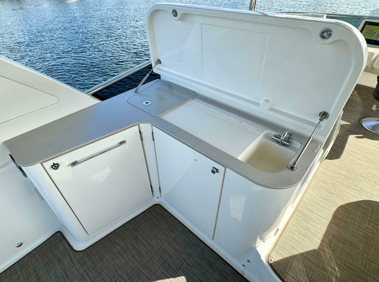 Slide: The Image of Absolute 52 Navetta 2021 - 5077914