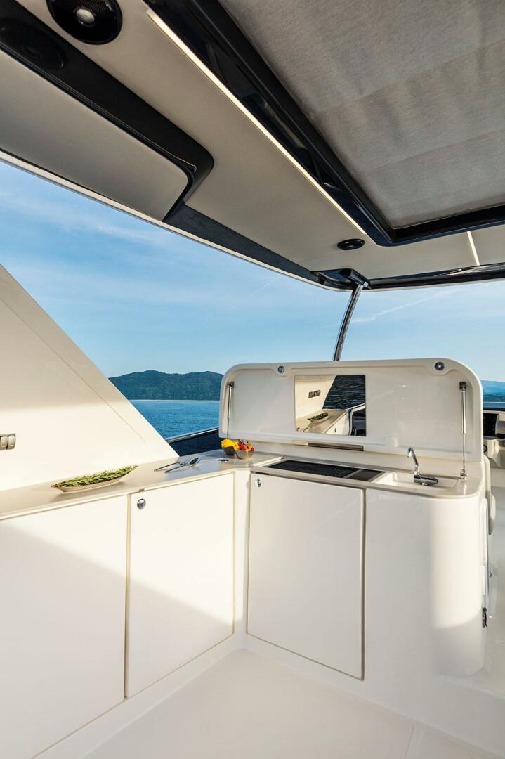 Slide: The Image of 2026 58 Absolute Navetta - Sistership Flybridge - 4545596