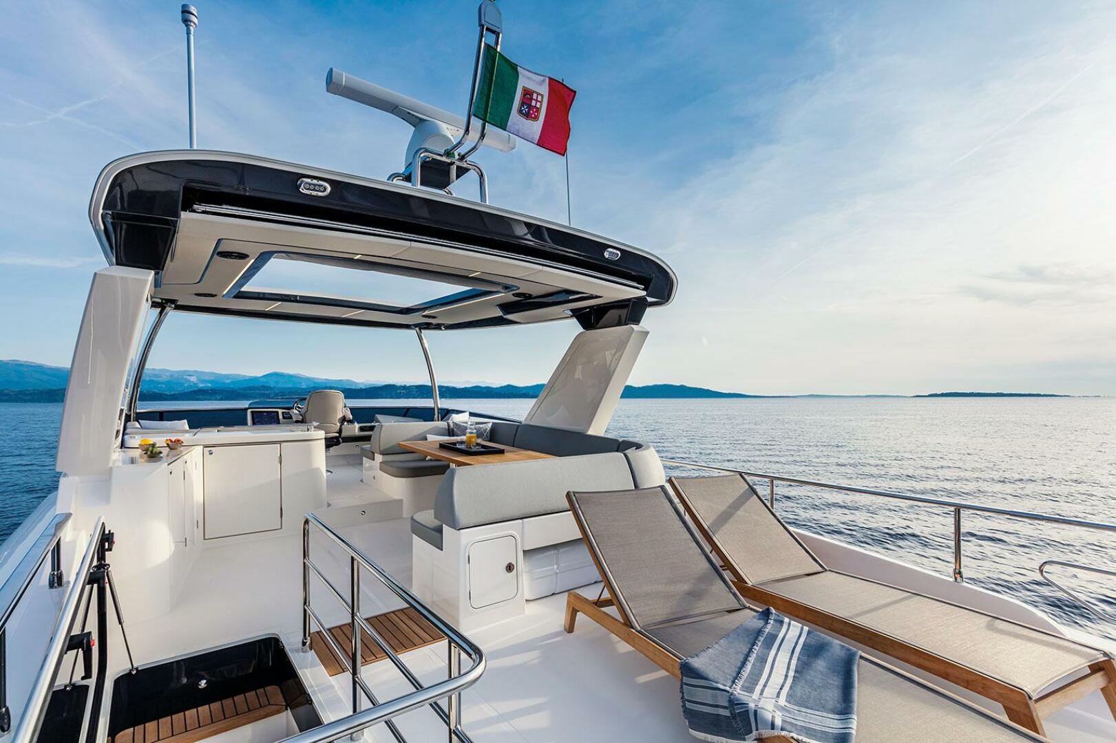Slide: The Image of 2026 58 Absolute Navetta - Sistership Flybridge - 4545591