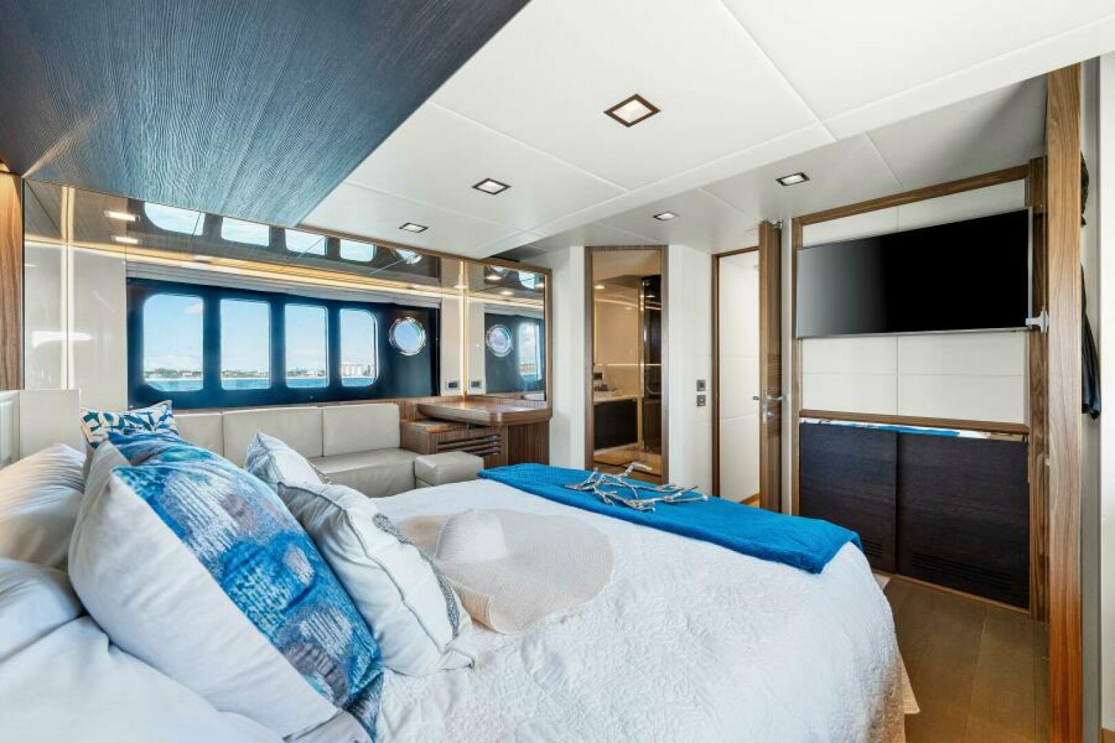 Slide: The Image of 2018 Absolute 60 Flybridge 'Mama's House' - 4796665