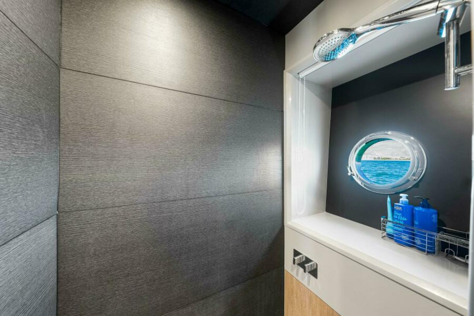 Slide: The Image of 2018 Absolute 60 Flybridge 'Mama's House' - 4796675