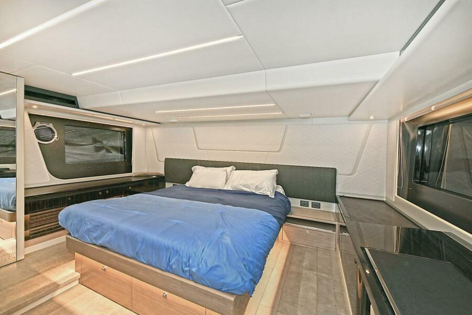 Slide: The Image of Absolute 62 Fly 2023 - 5365378