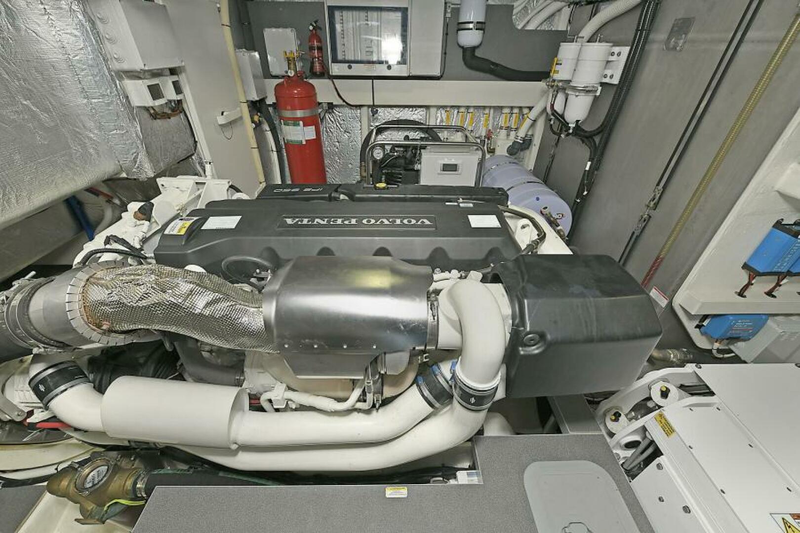 Slide: The Image of Absolute 62 Fly 2023 - 5365400
