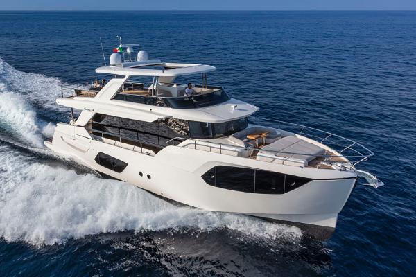 Slide: The Image of Absolute 68 NAVETTA 2024 - 0