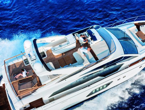 Slide: The Image of Absolute 72 FLY 2023 - 3