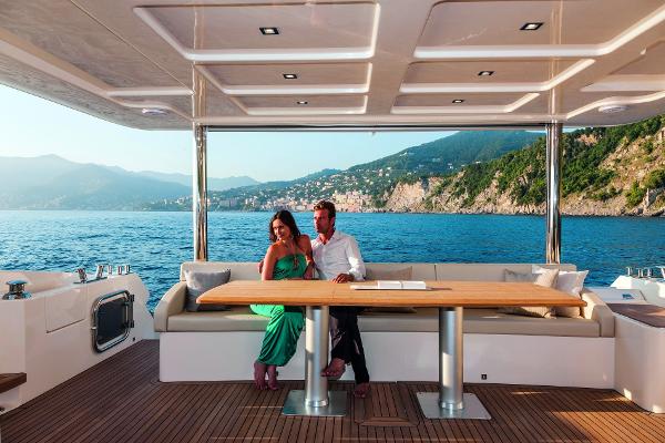 Slide: The Image of Absolute 72 FLY 2023 - 7