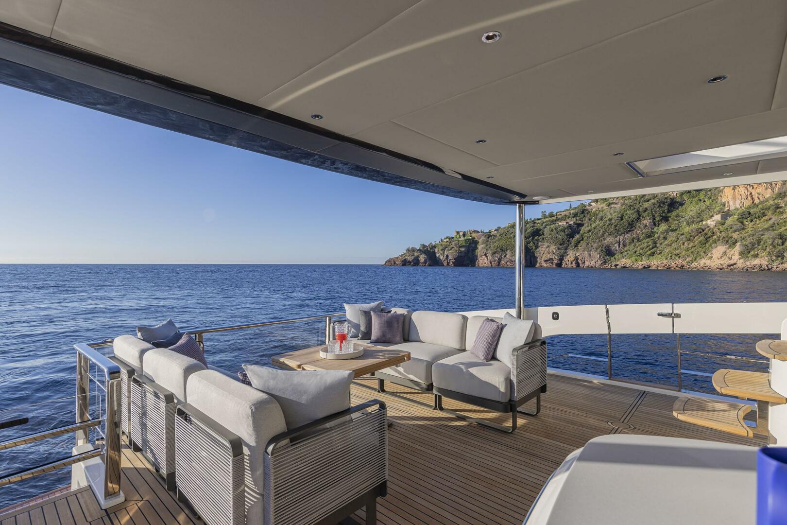 Slide: The Image of 2025 75 Absolute Navetta - Cockpit - 4537234