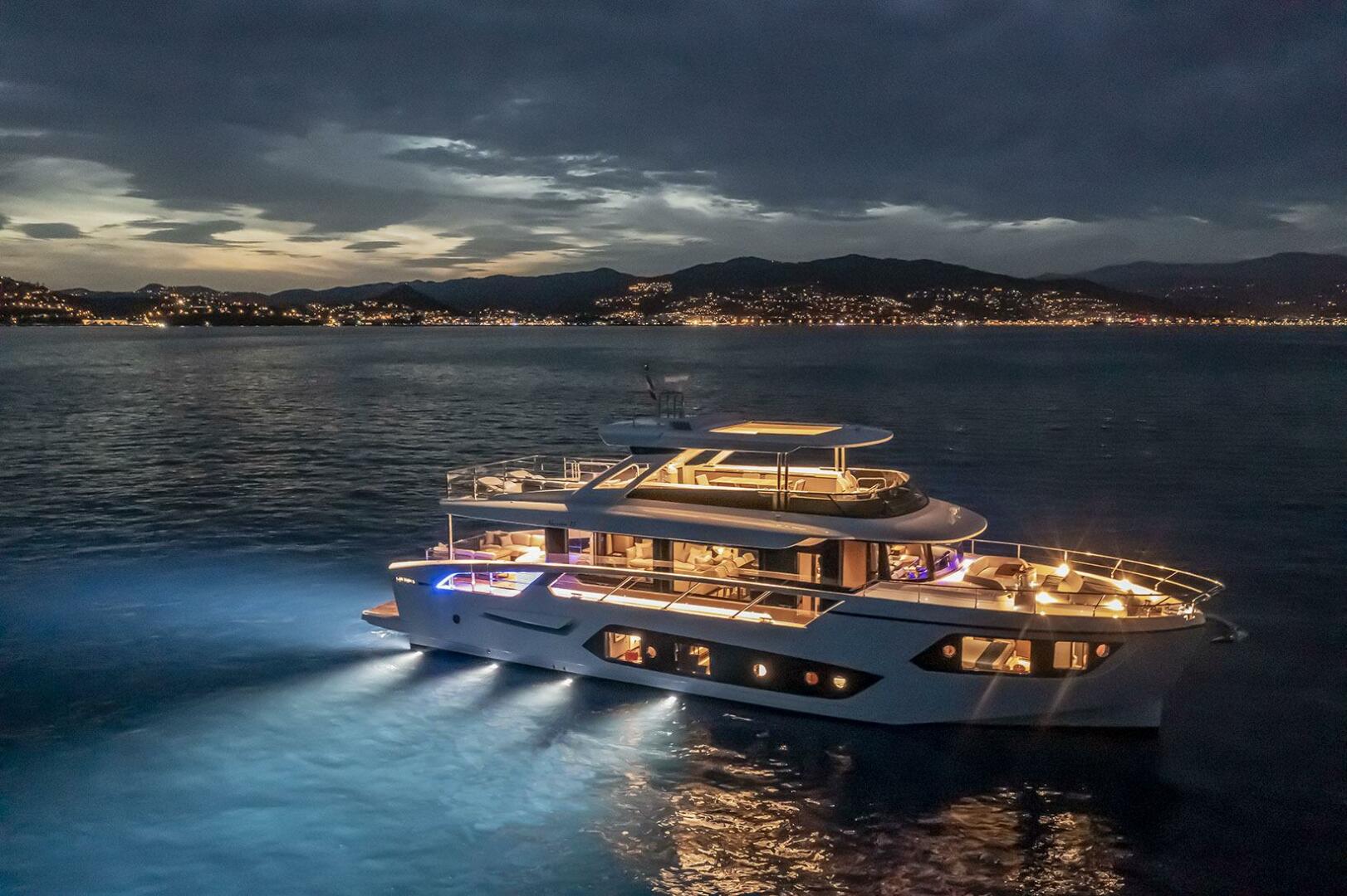 Slide: The Image of 2025 75 Absolute Navetta - Profile - 4537271