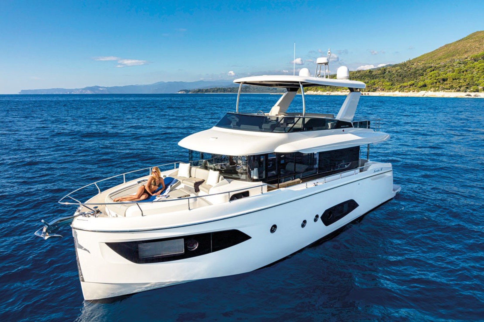 Slide: The Image of Absolute Navetta 52 2024 - 1710168