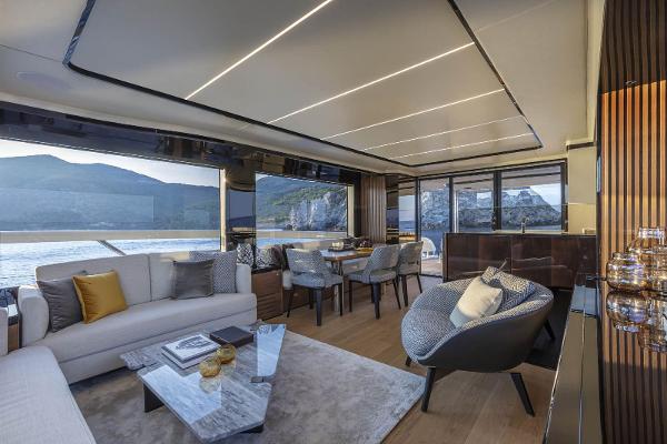 Slide: The Image of Absolute Navetta 64 2024 - 10