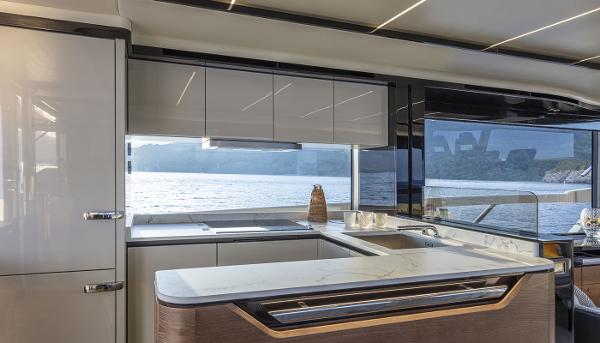 Slide: The Image of Absolute Navetta 64 2025 - 11