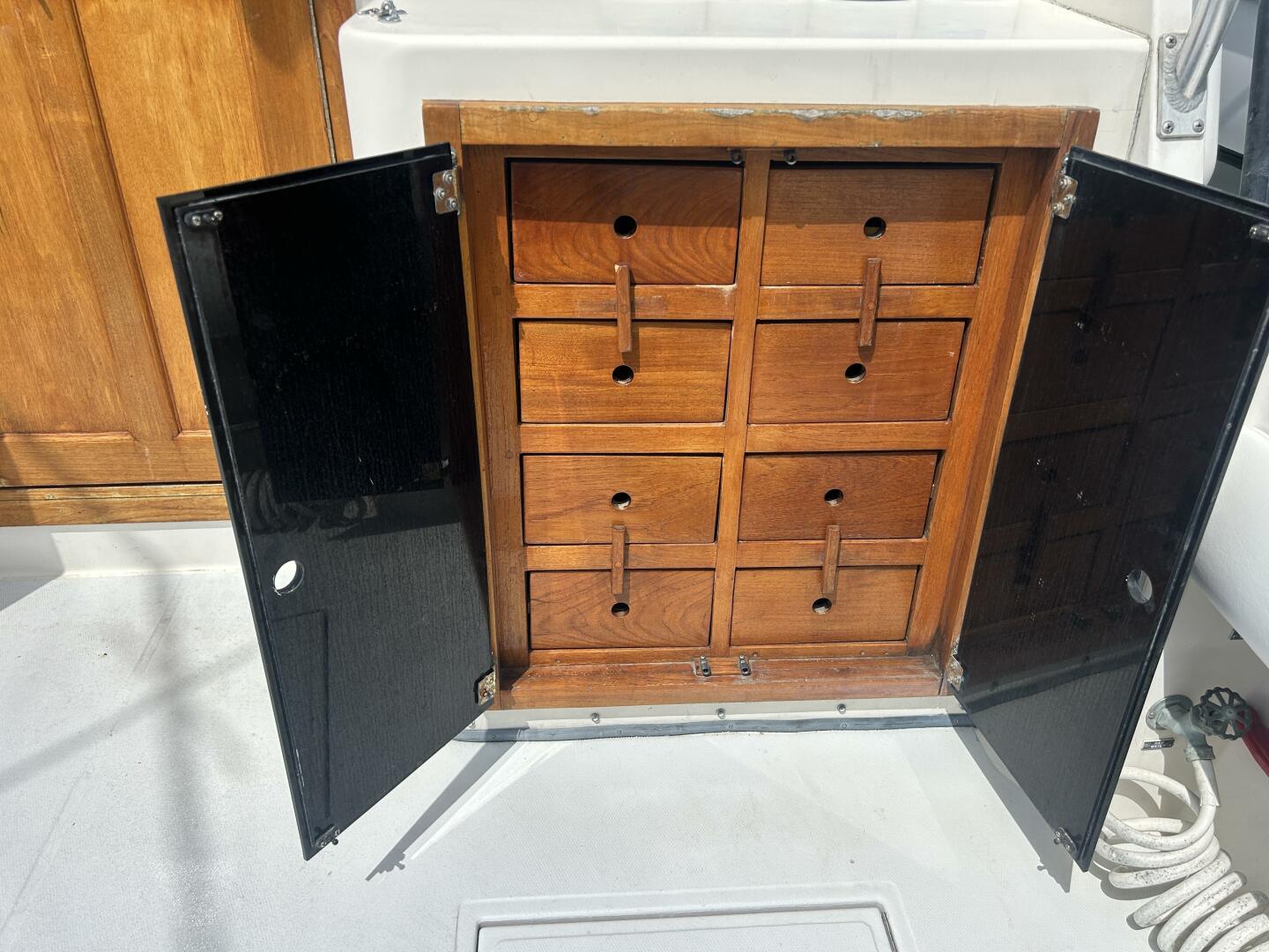 Slide: The Image of Albemarle 320 1990 - 5295197