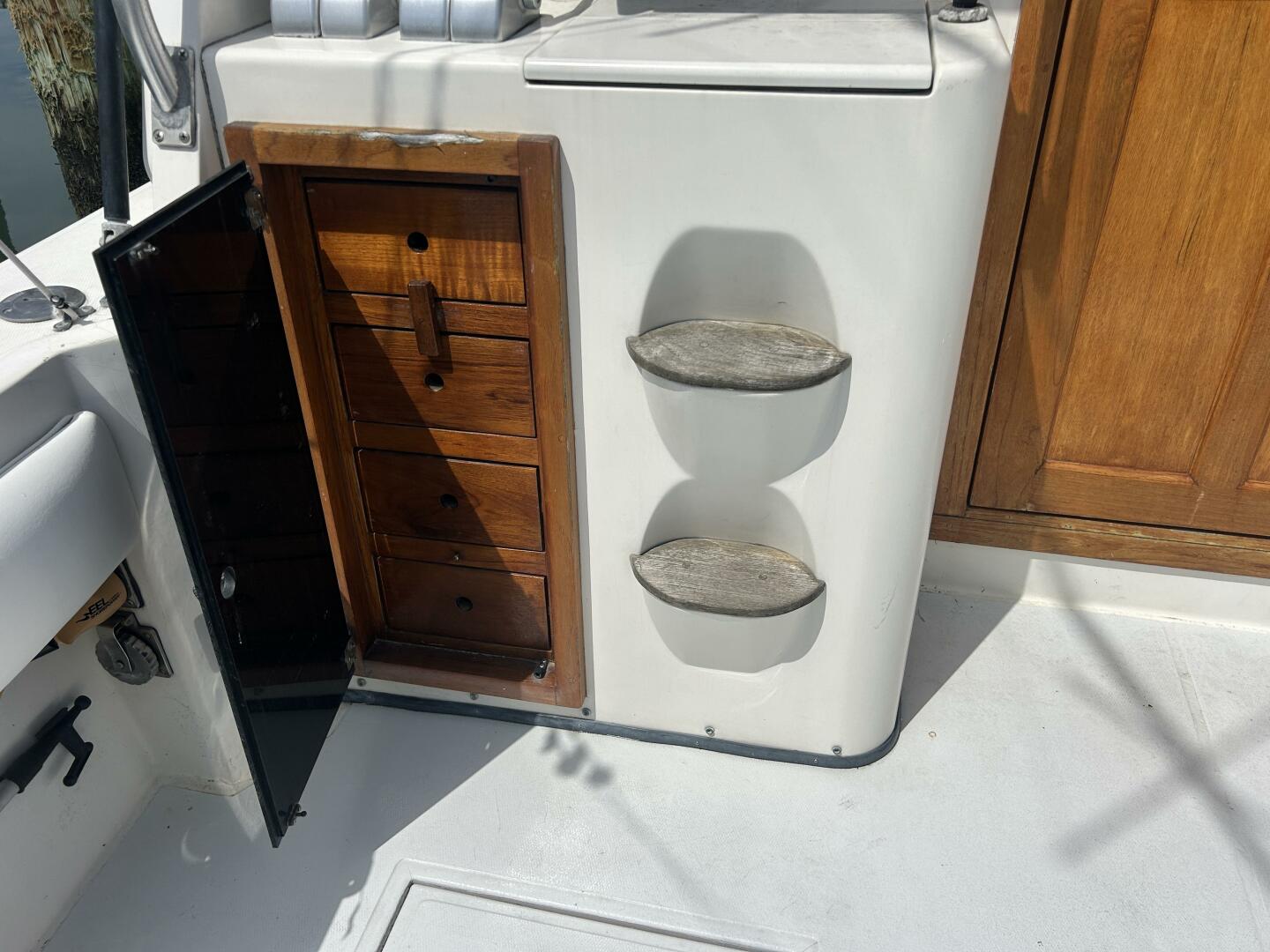 Slide: The Image of Albemarle 320 1990 - 5295198