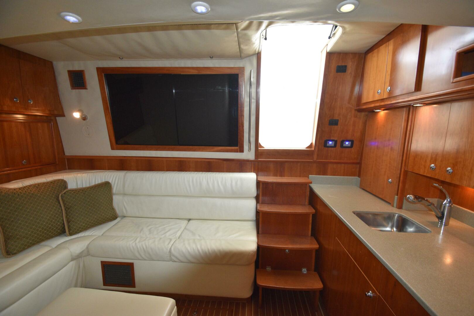 Slide: The Image of Albemarle 410 Express Fisherman 2006 - 4120004