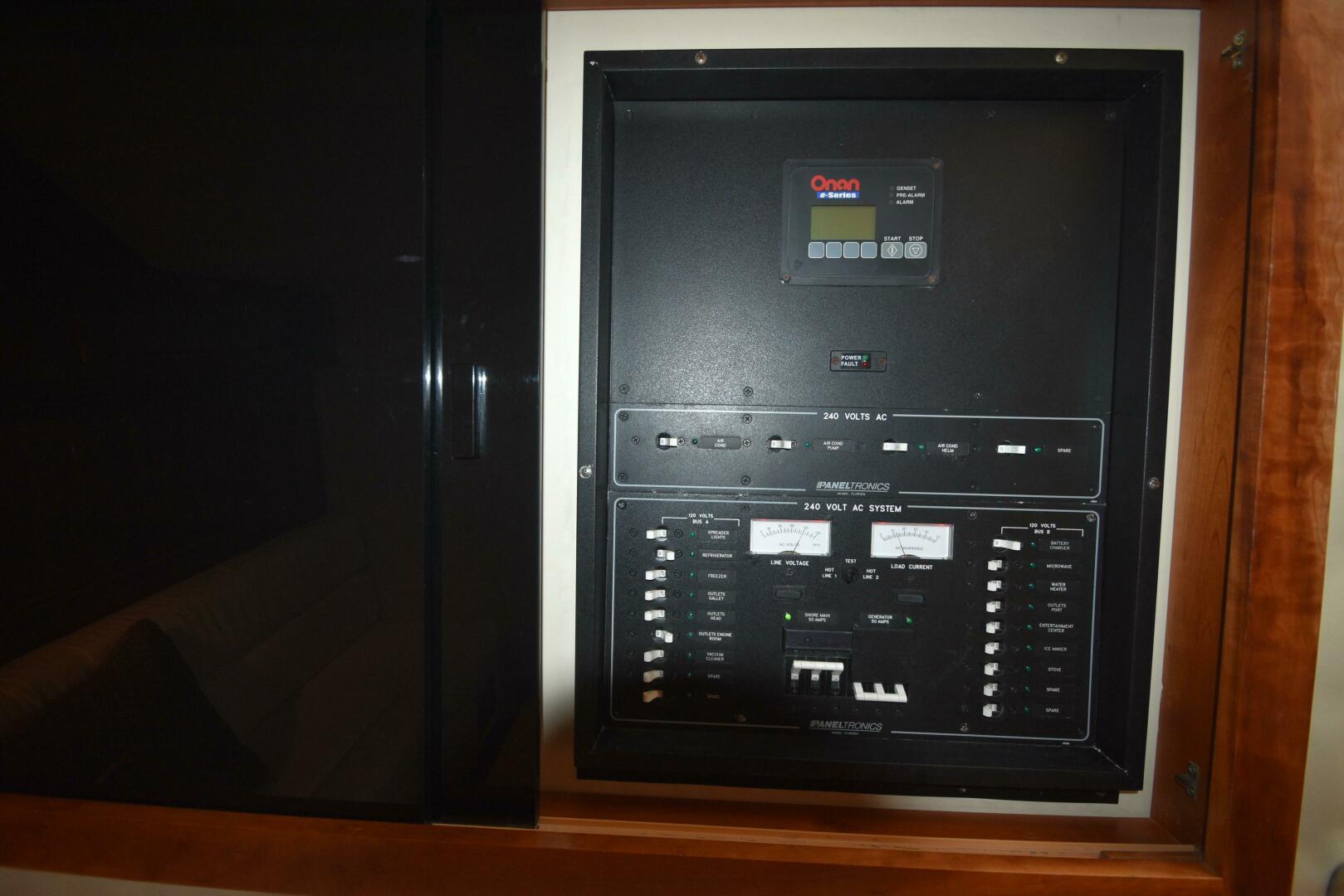 Slide: The Image of Albemarle 410 Express Fisherman 2006 - 4120005