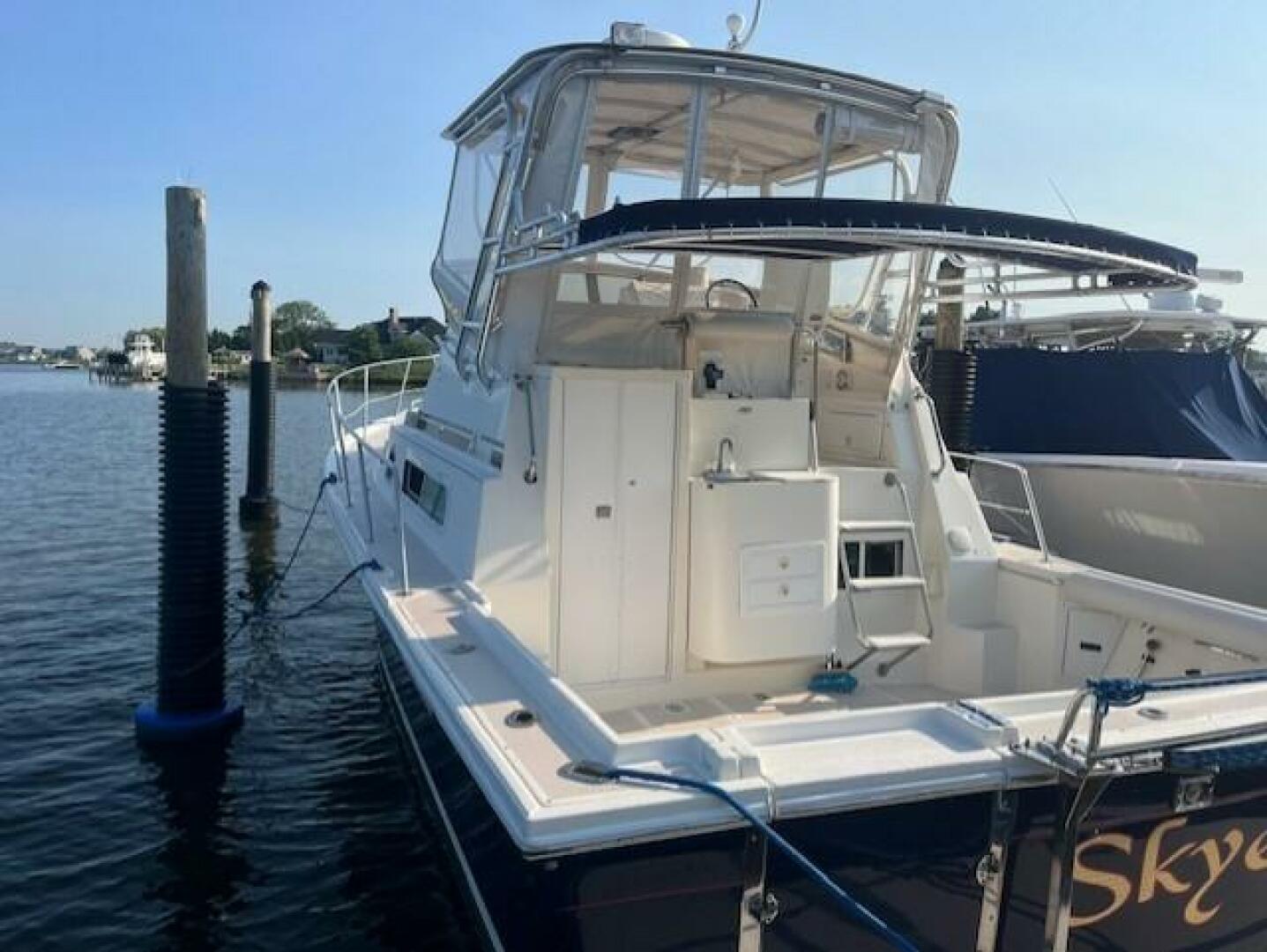 Slide: The Image of Albin 32 2 Command Bridge 2002 - 5535294