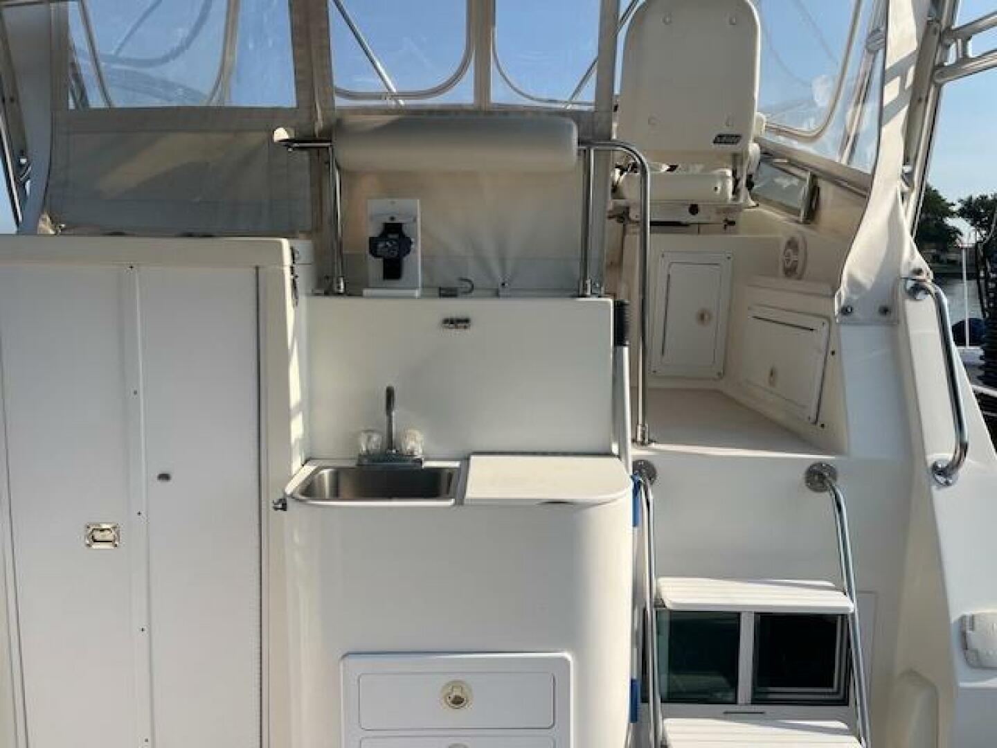 Slide: The Image of Albin 32 2 Command Bridge 2002 - 5535299