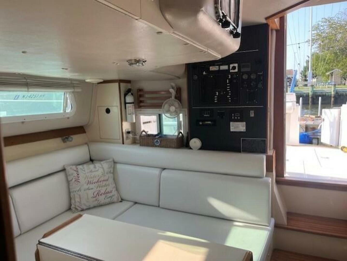 Slide: The Image of Albin 32 2 Command Bridge 2002 - 5535303