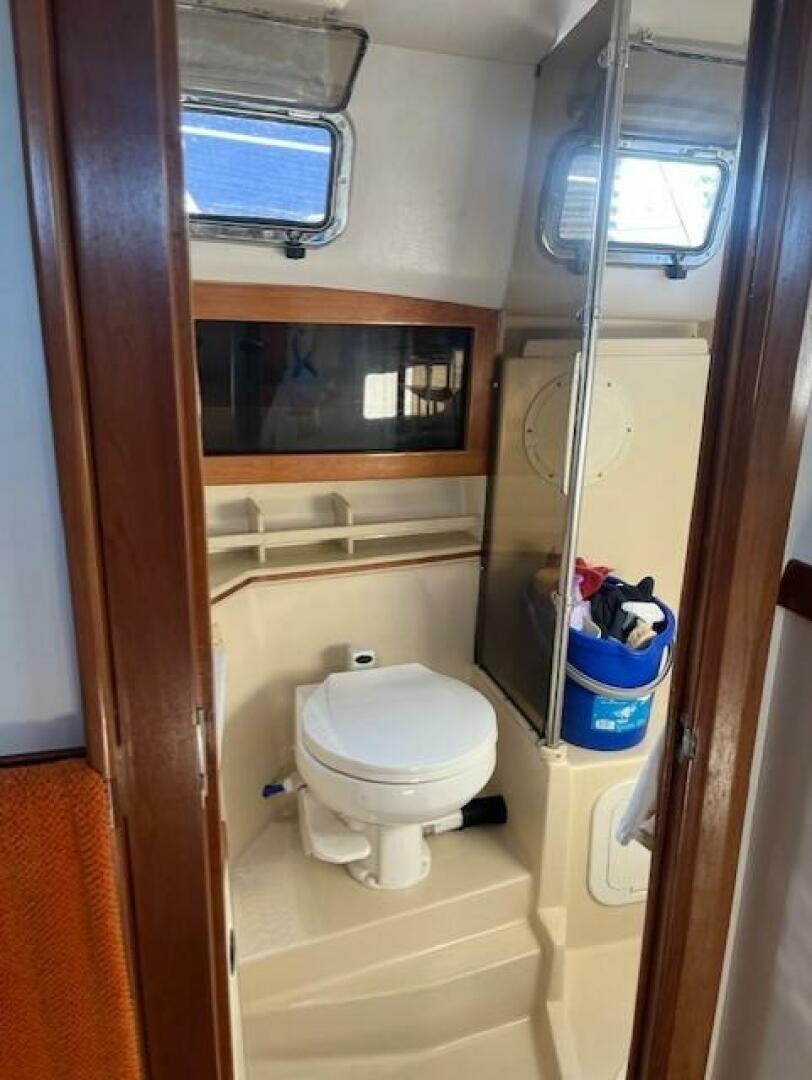 Slide: The Image of Albin 32 2 Command Bridge 2002 - 5535306