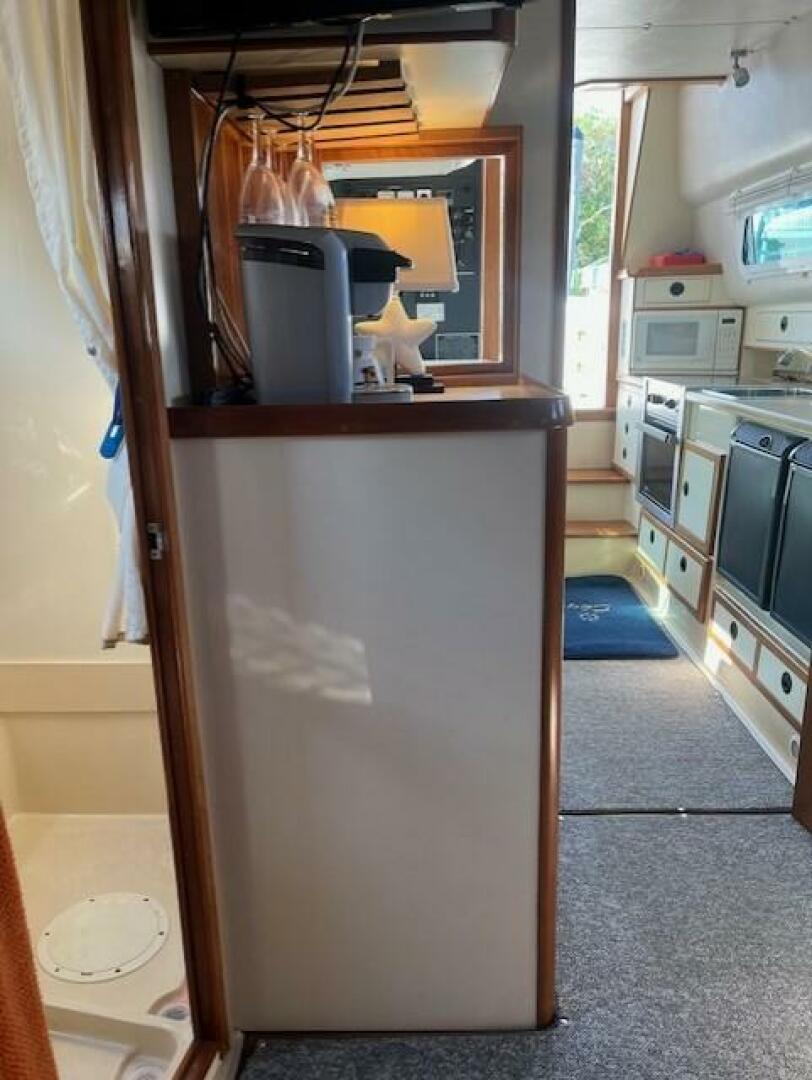 Slide: The Image of Albin 32 2 Command Bridge 2002 - 5535308