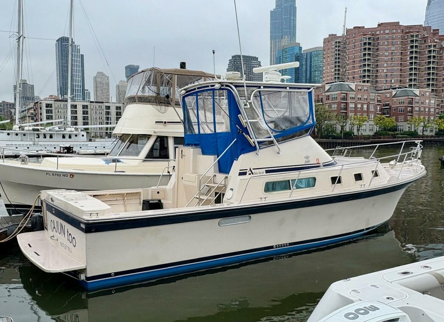 Slide: The Image of Albin 35 Command Bridge 2005 - 5322274