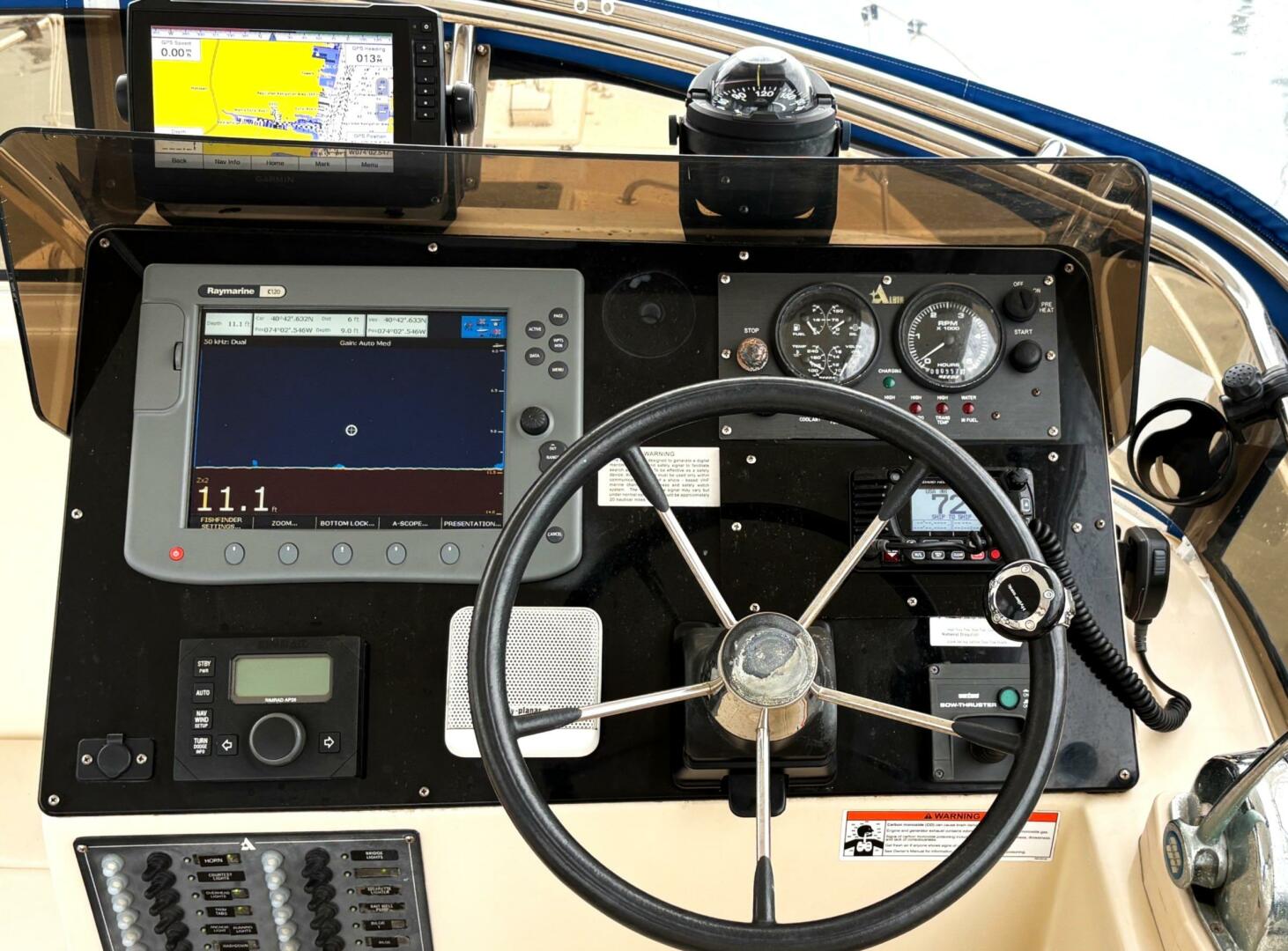 Slide: The Image of Albin 35 Command Bridge 2005 - 5322281