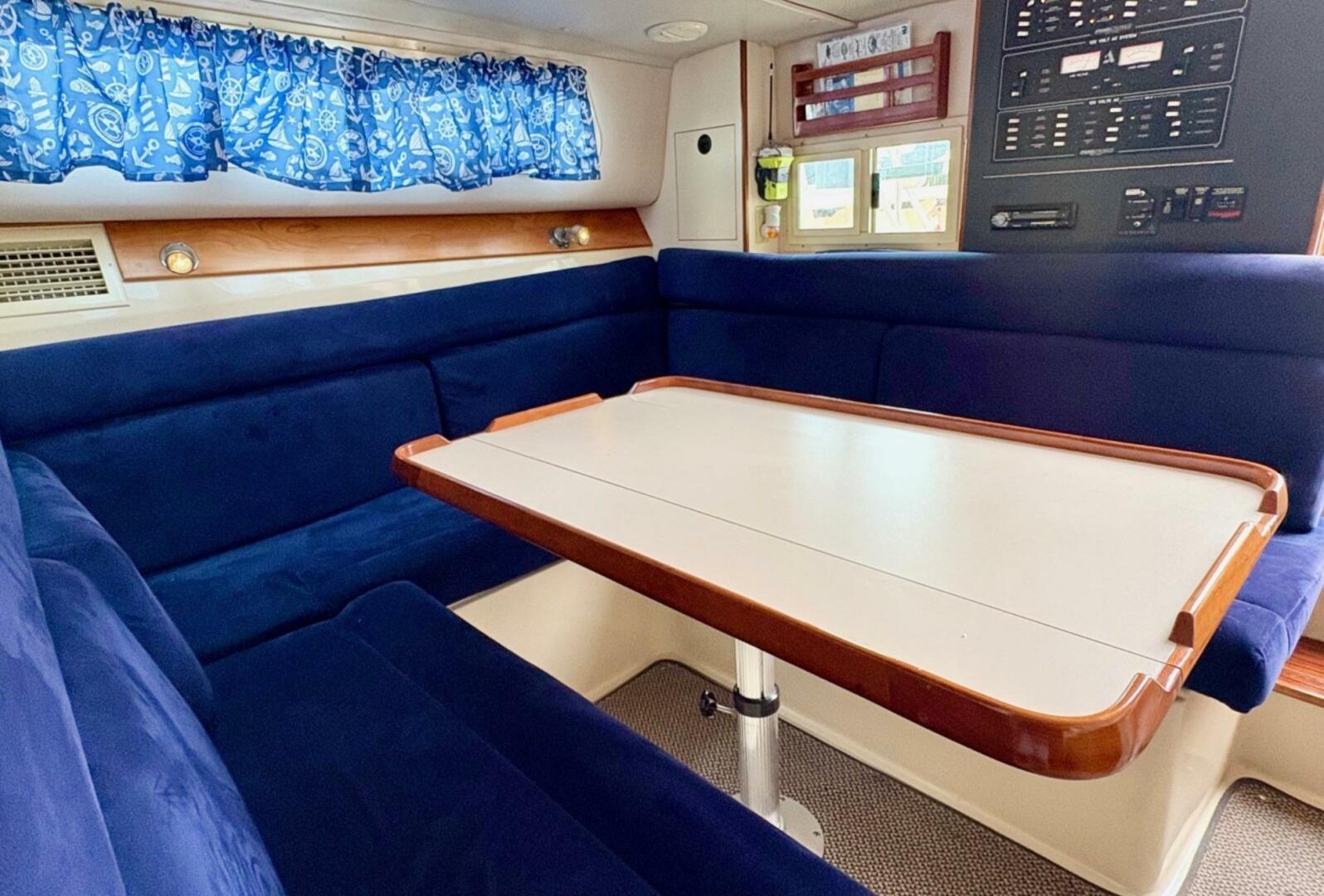 Slide: The Image of Albin 35 Command Bridge 2005 - 5322283