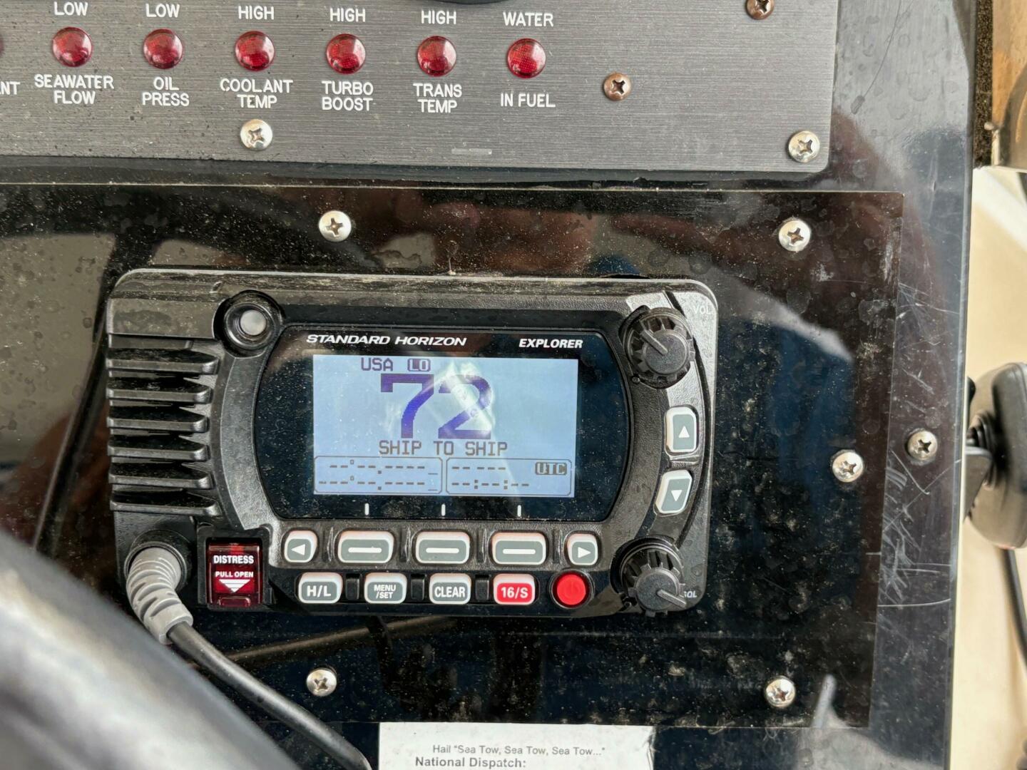 Slide: The Image of Albin 35 Command Bridge 2005 - 5322296