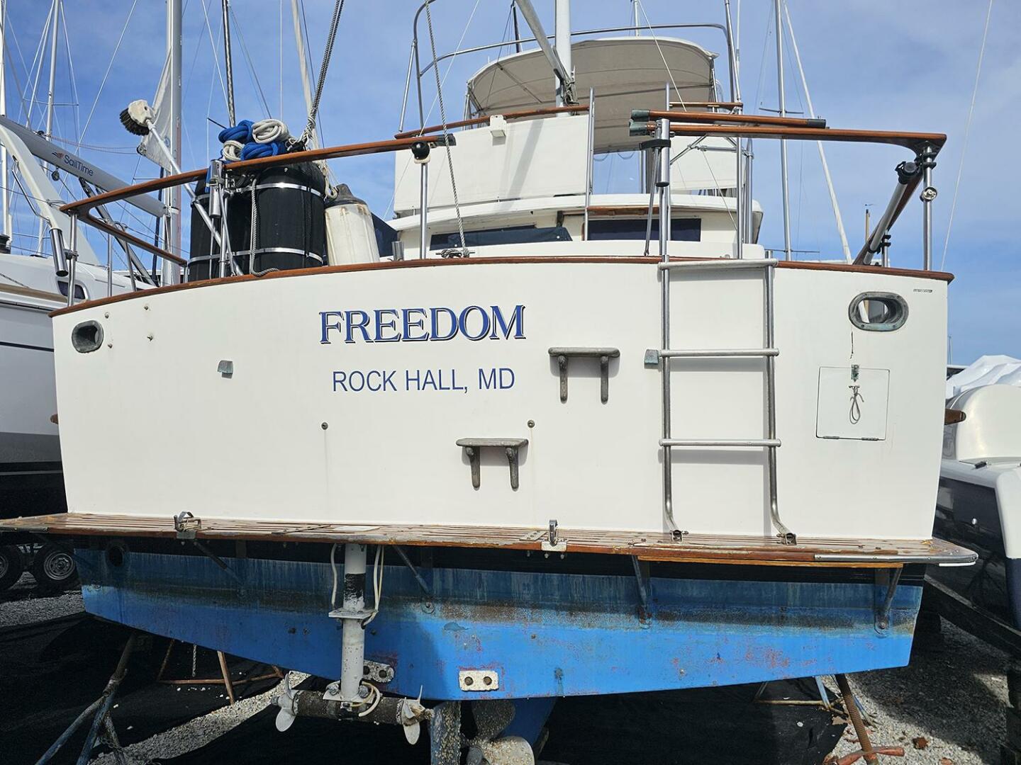 Slide: The Image of Albin 36 Trawler 1988 - 7