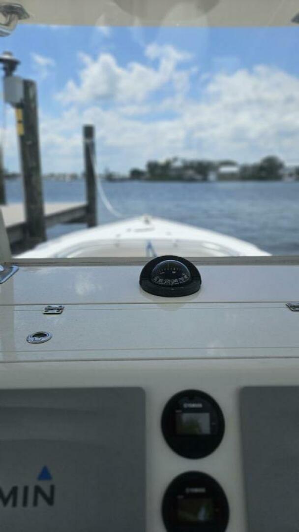 Slide: The Image of Albury Brothers 27 Center Console 2014 - 5216922