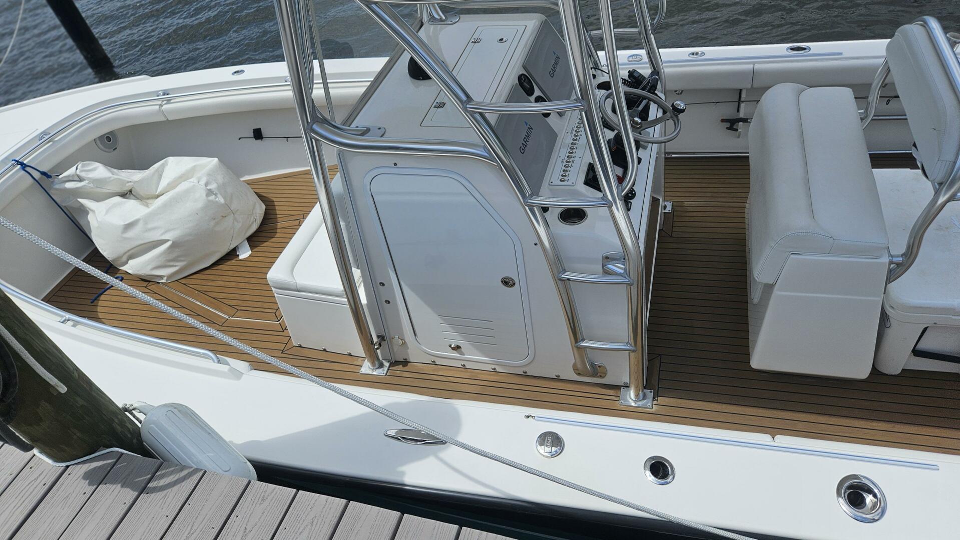 Slide: The Image of Albury Brothers 27 Center Console 2014 - 5216931