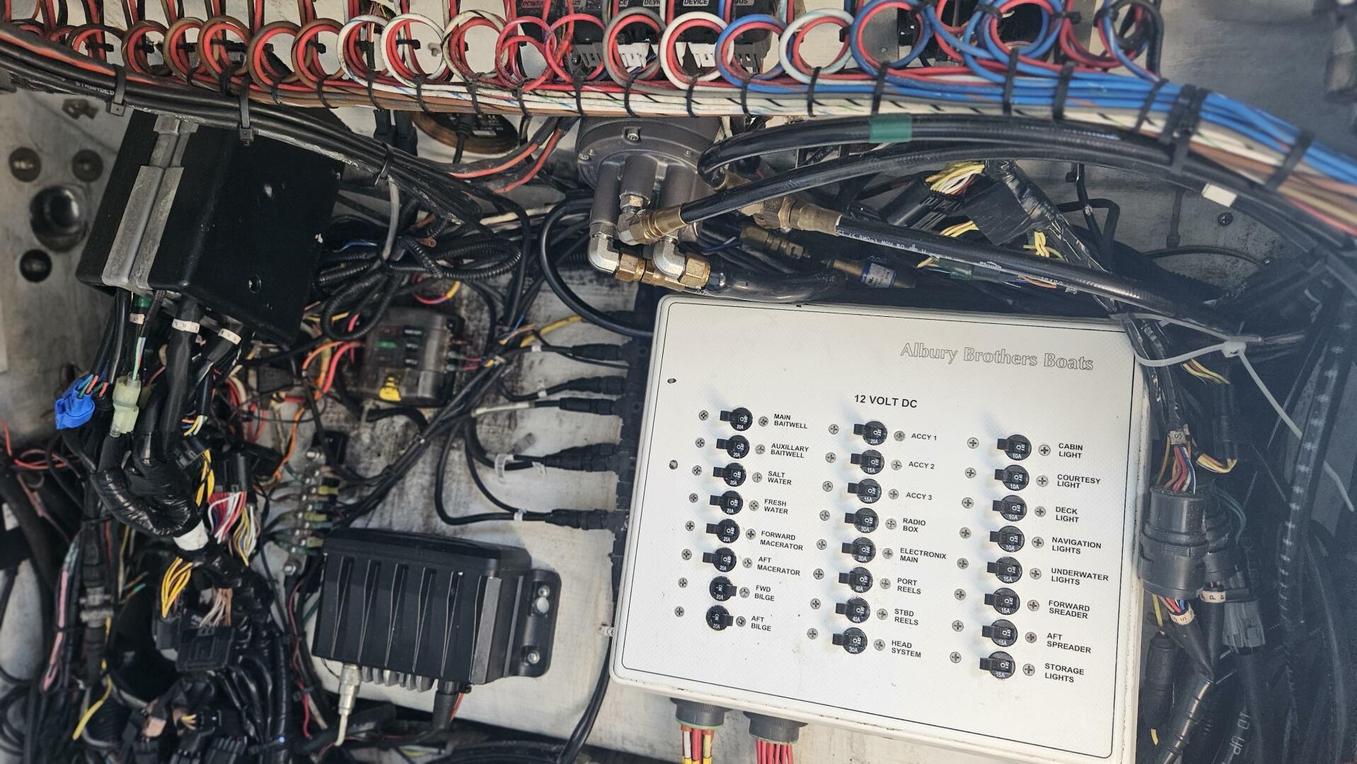 Slide: The Image of Albury Brothers 27 Center Console 2014 - 5253652