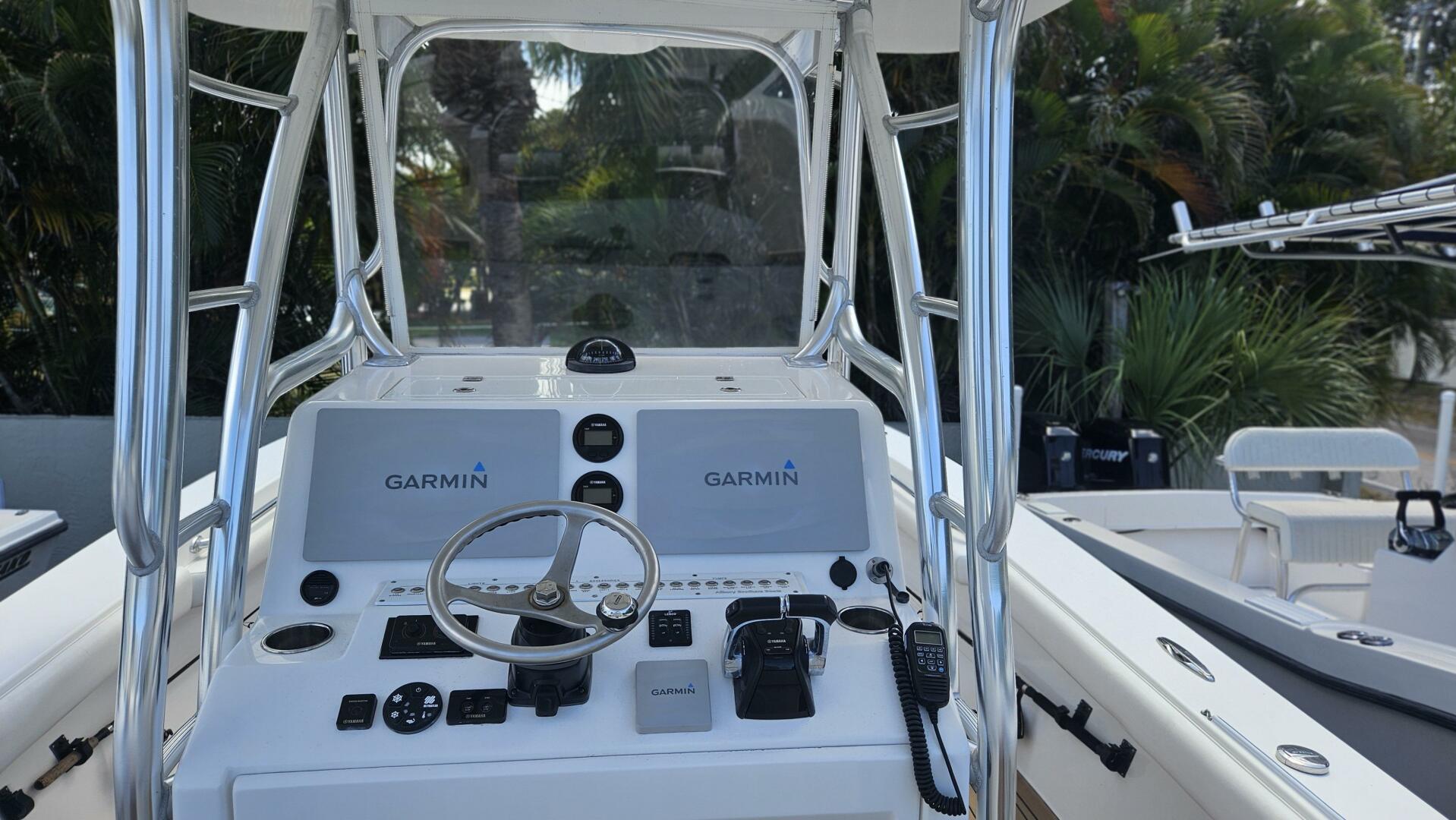 Slide: The Image of Albury Brothers 27 Center Console 2014 - 5253680