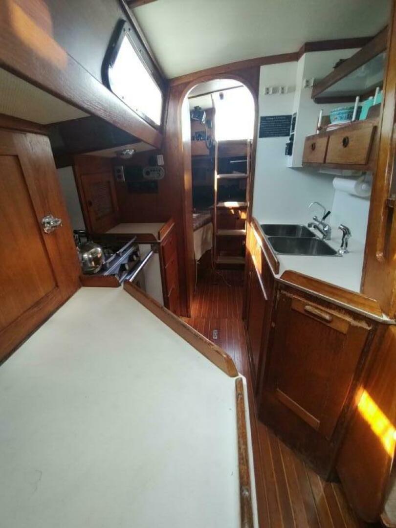 Slide: The Image of Alden 44 1980 - 5620874