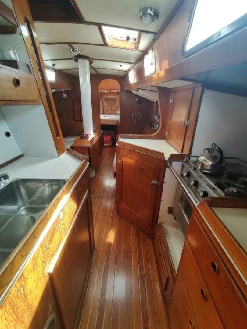 Slide: The Image of Alden 44 1980 - 5620876