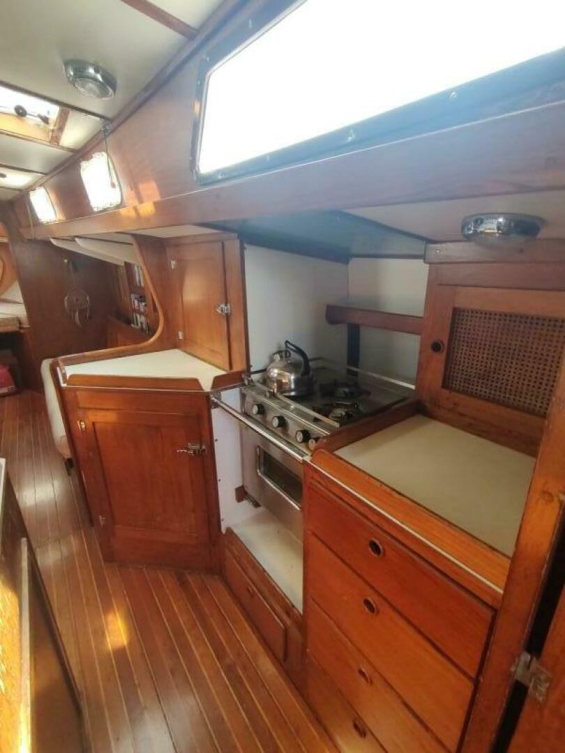 Slide: The Image of Alden 44 1980 - 5620877