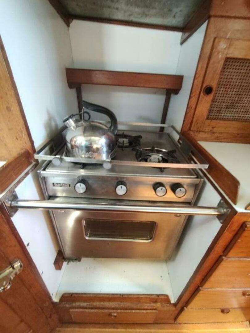 Slide: The Image of Alden 44 1980 - 5620880