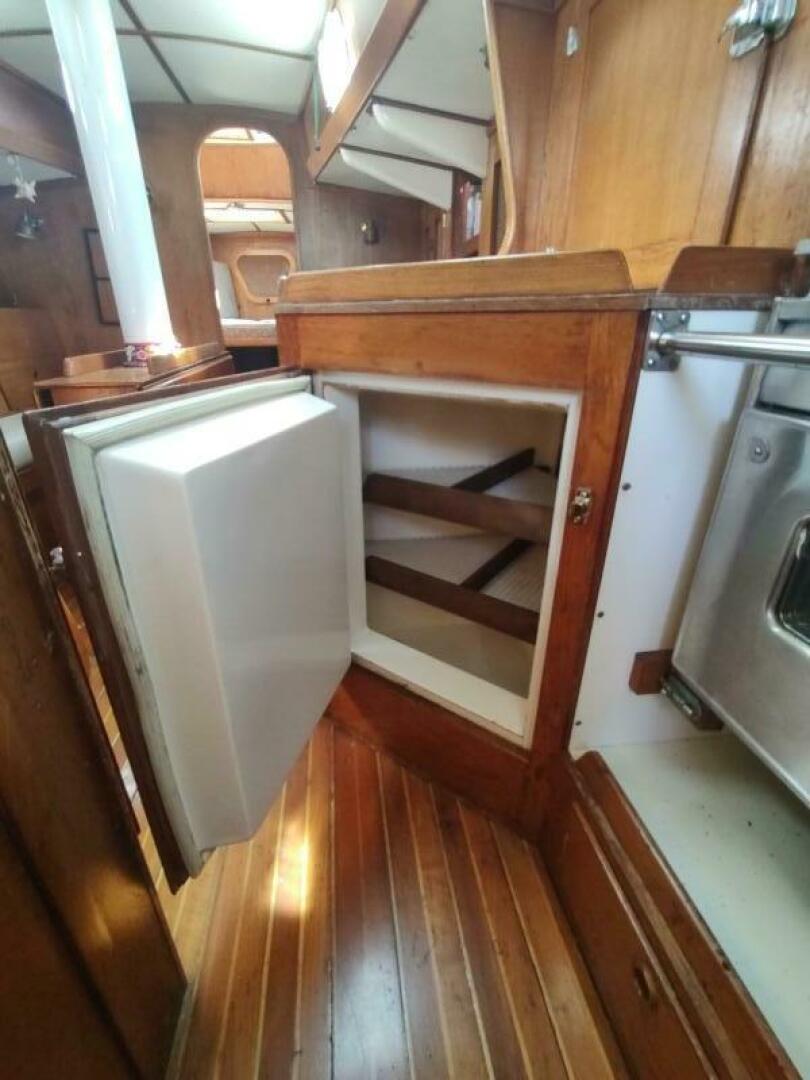 Slide: The Image of Alden 44 1980 - 5620883