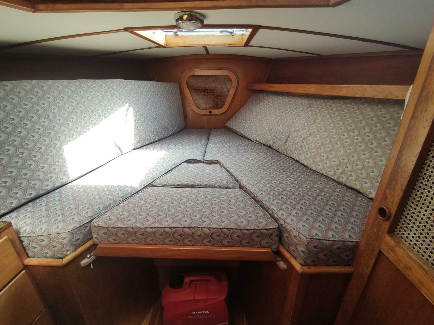 Slide: The Image of Alden 44 1980 - 5620890