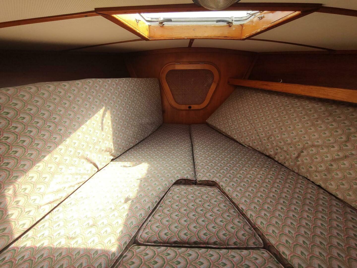 Slide: The Image of Alden 44 1980 - 5620893