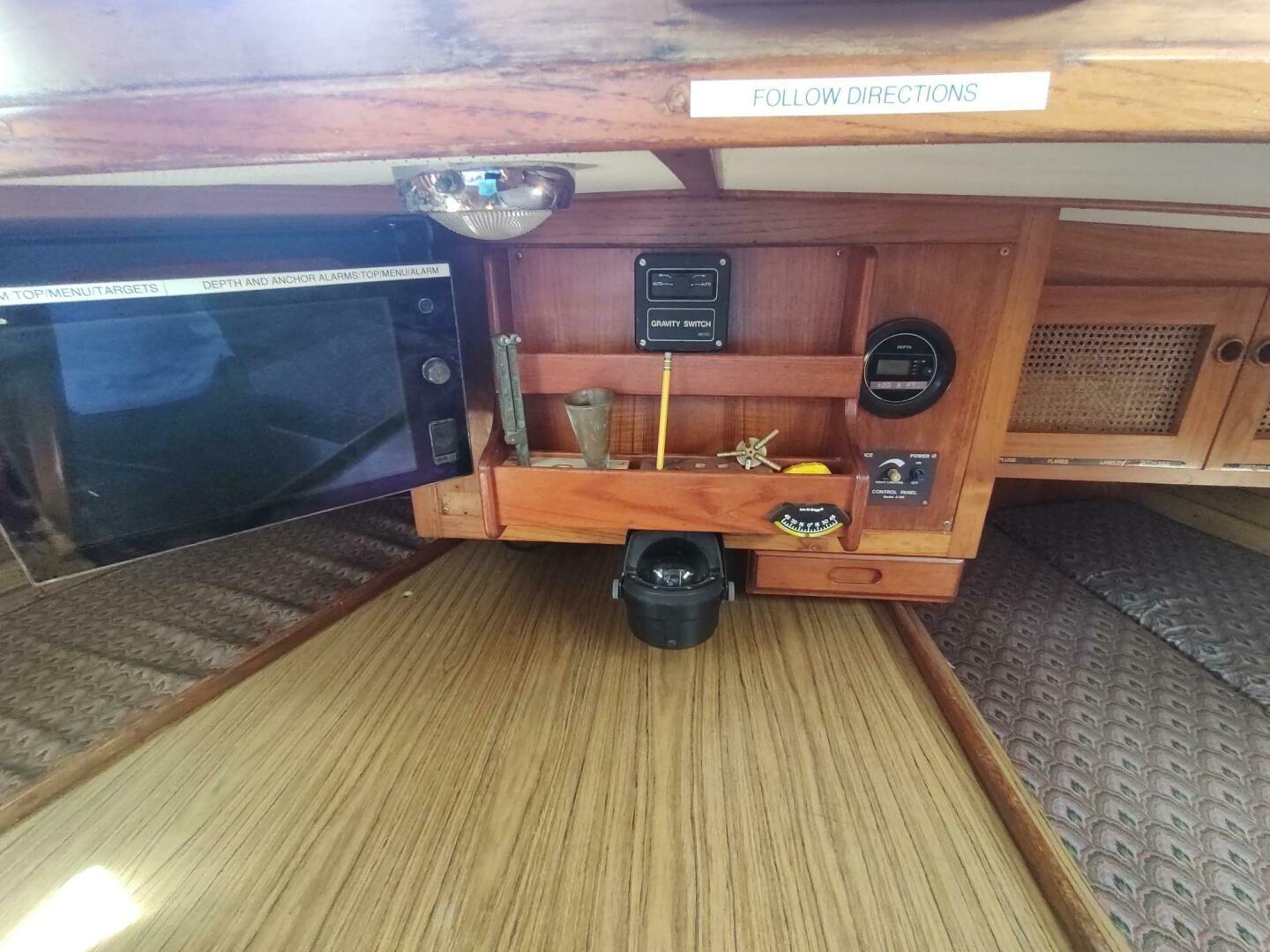 Slide: The Image of Alden 44 1980 - 5620914