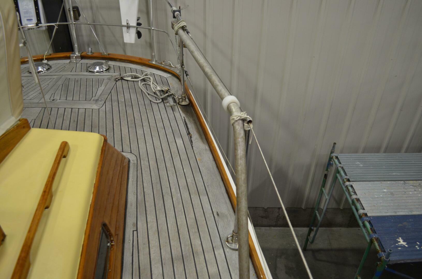 Slide: The Image of Alden Cutsom 47 Center Cockpit Ketch 1973 - 5144916