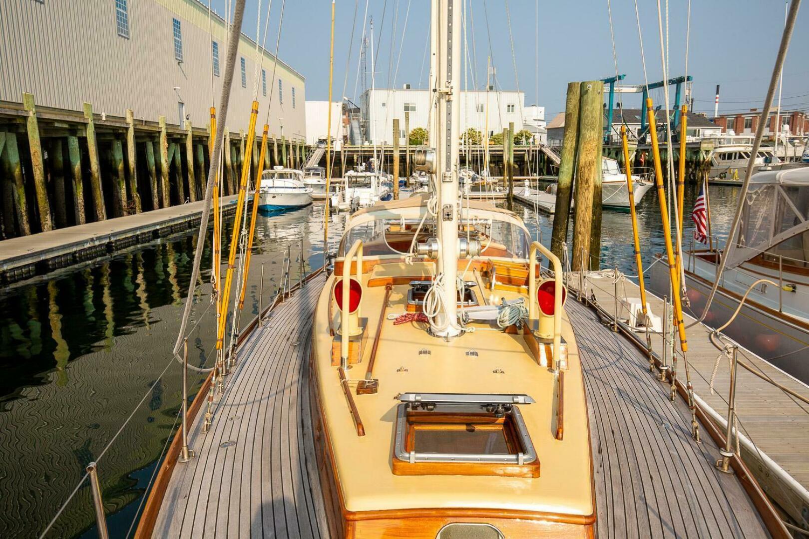 Slide: The Image of Alden Cutsom 47 Center Cockpit Ketch 1973 - 5144934