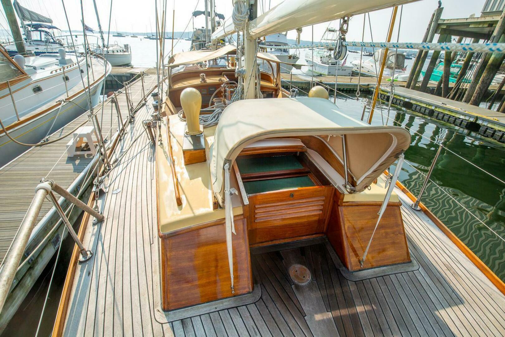 Slide: The Image of Alden Cutsom 47 Center Cockpit Ketch 1973 - 5144935