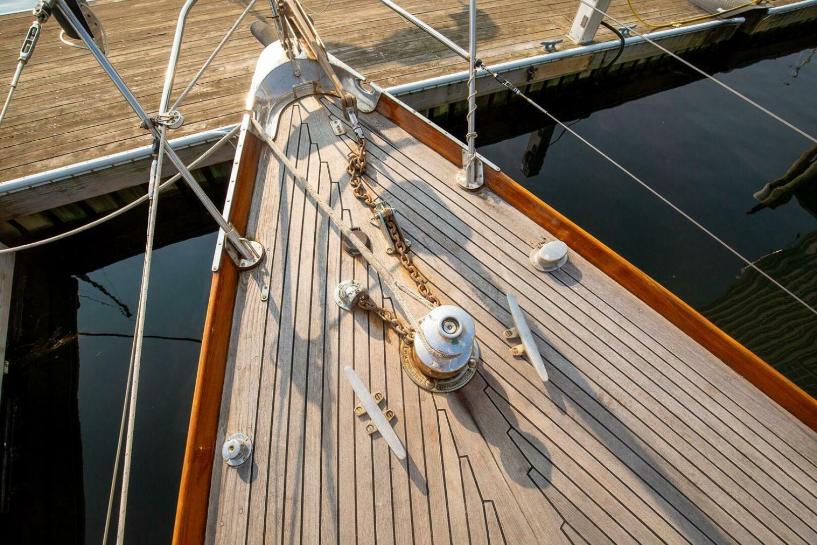 Slide: The Image of Alden Cutsom 47 Center Cockpit Ketch 1973 - 5144937
