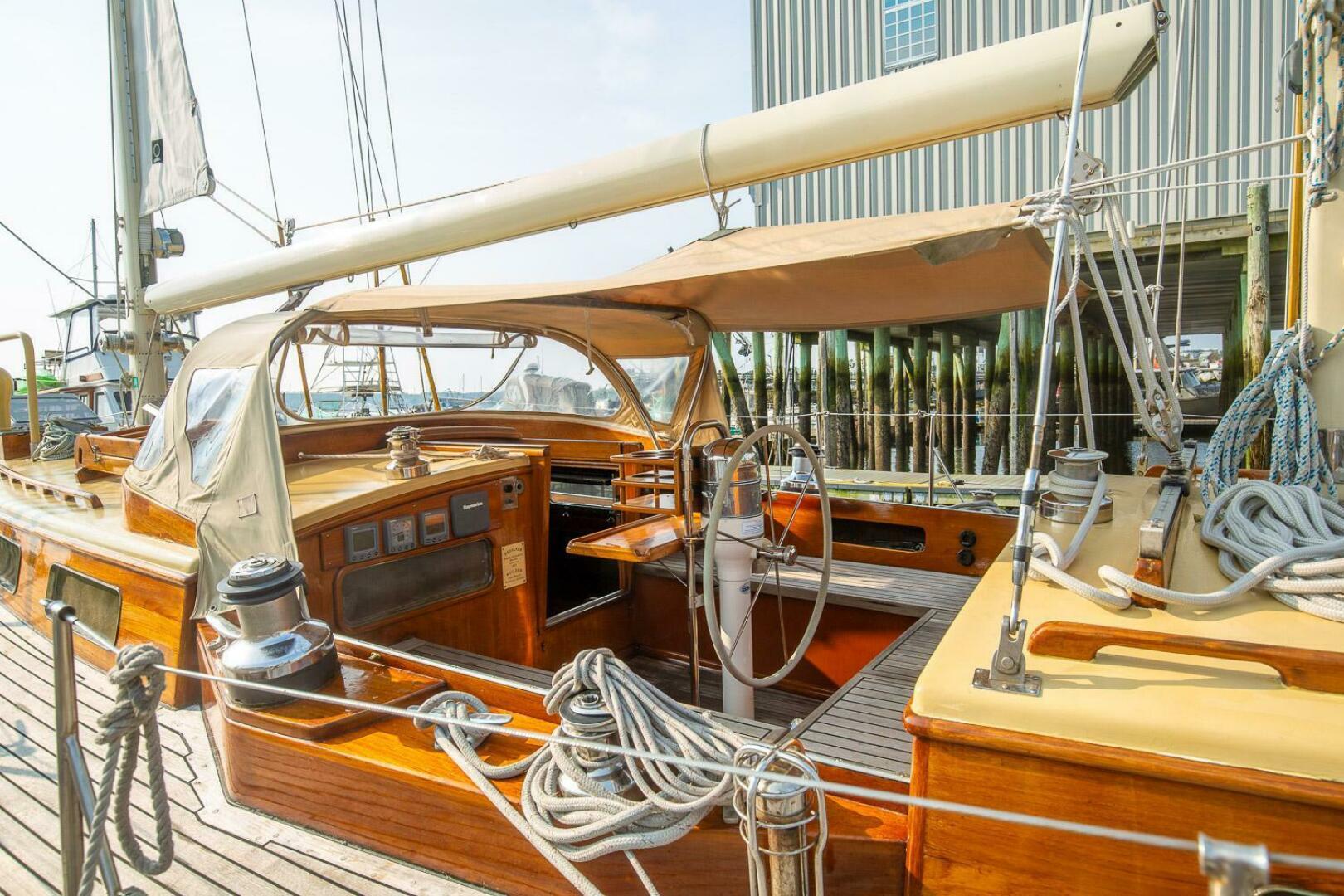 Slide: The Image of Alden Cutsom 47 Center Cockpit Ketch 1973 - 5144939