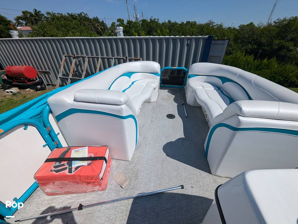 Slide: The Image of Aloha 230 Club Series Triple Tunnel 2023 - 14578403
