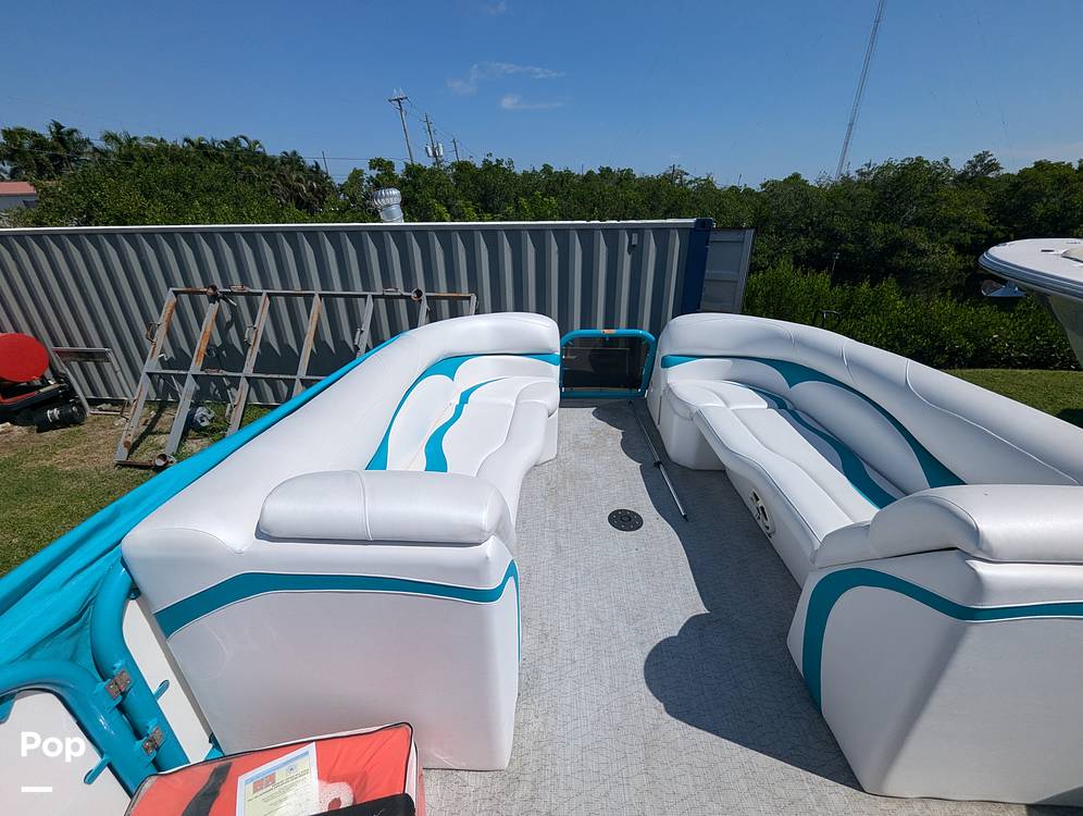 Slide: The Image of Aloha 230 Club Series Triple Tunnel 2023 - 14578490